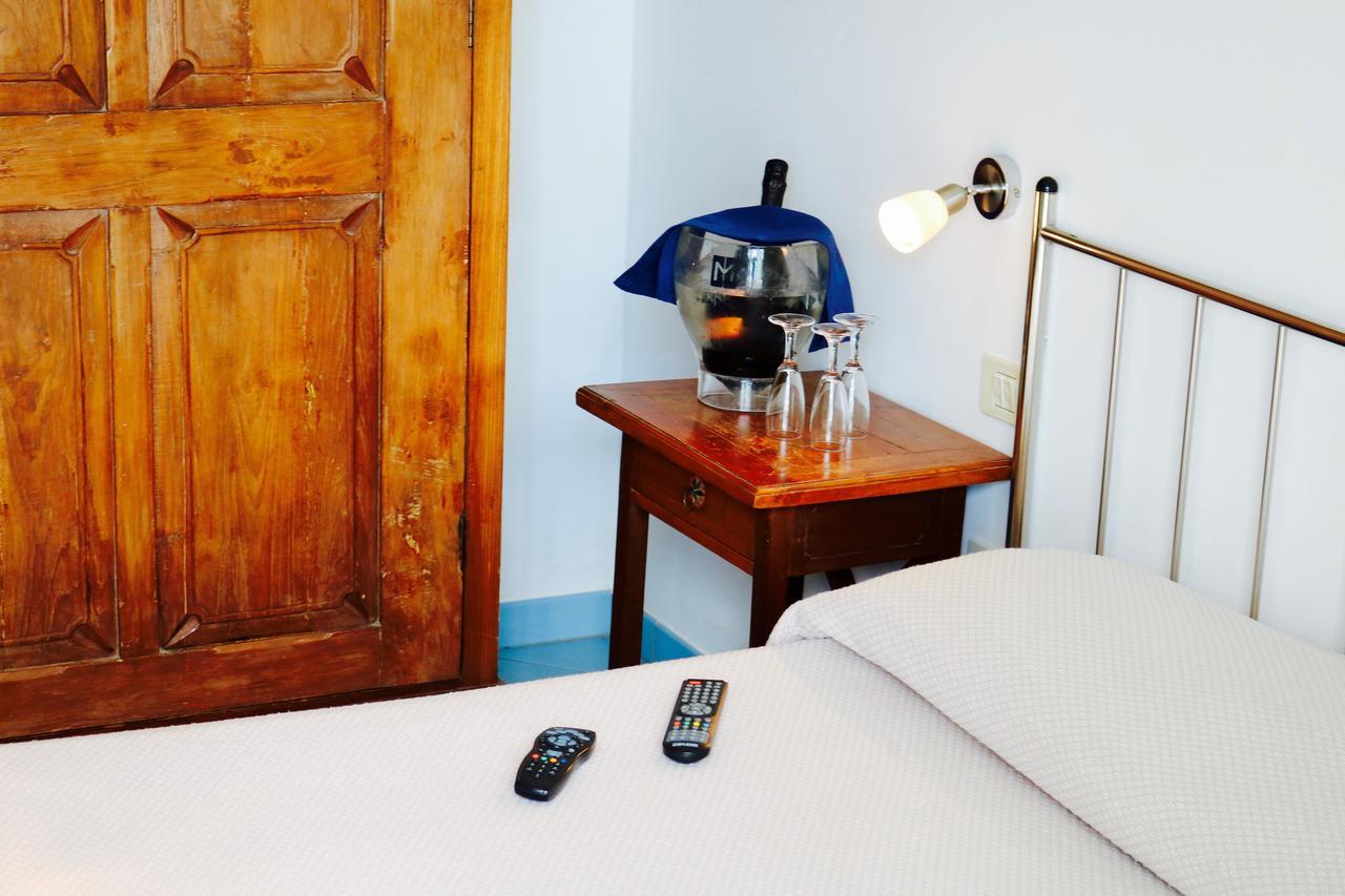 Hotel Rizieri Santa Maria di Leuca Buitenkant foto