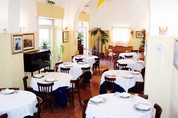 Hotel Rizieri Santa Maria di Leuca Buitenkant foto